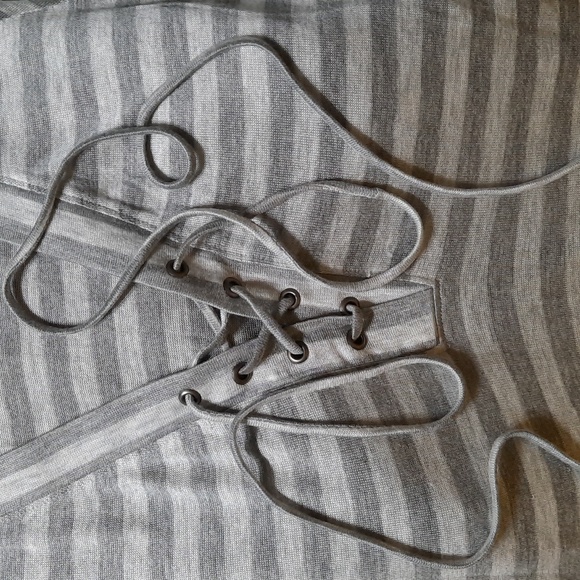 L’AGENCE Lace-Up Henley Striped Top Tencel Grey Soft Luxury Knit Sz S - Picture 4 of 8